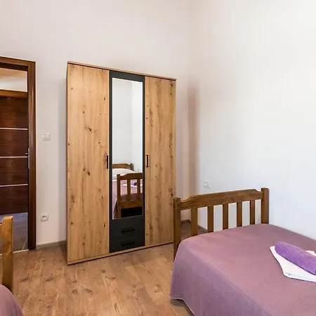 Vila Stari Dvori Unesic