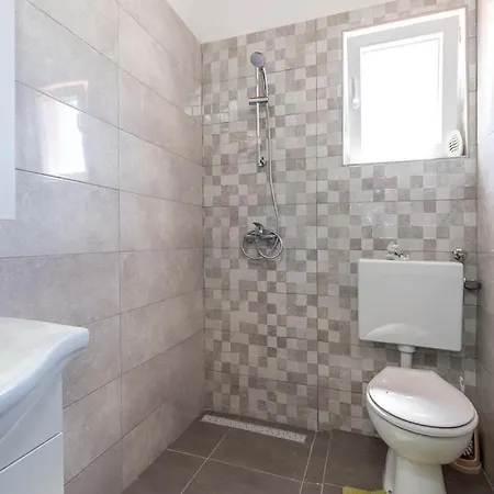 Vila Stari Dvori *