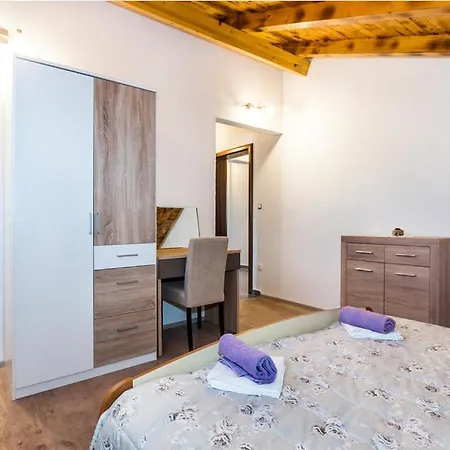 Vila Stari Dvori Unesic