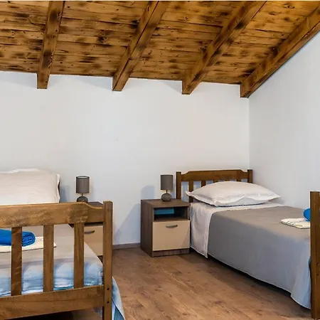 Vila Stari Dvori